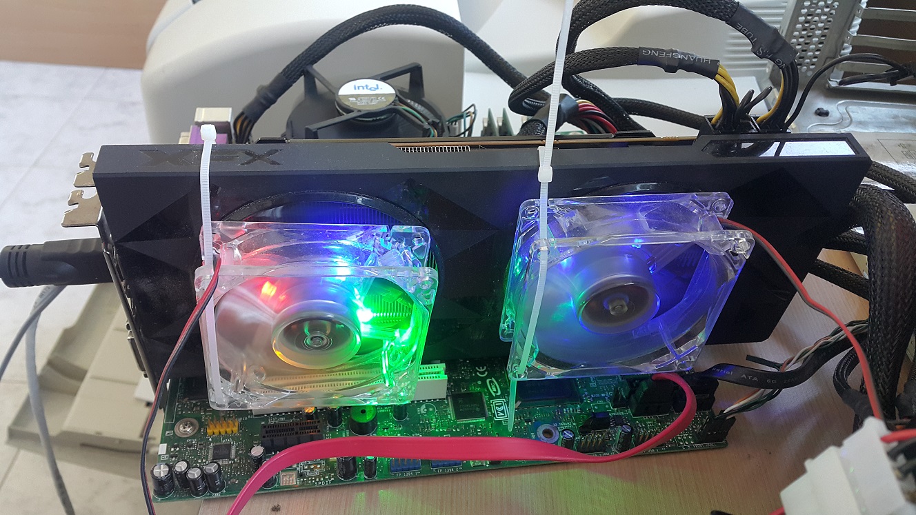 XFX-390.jpg