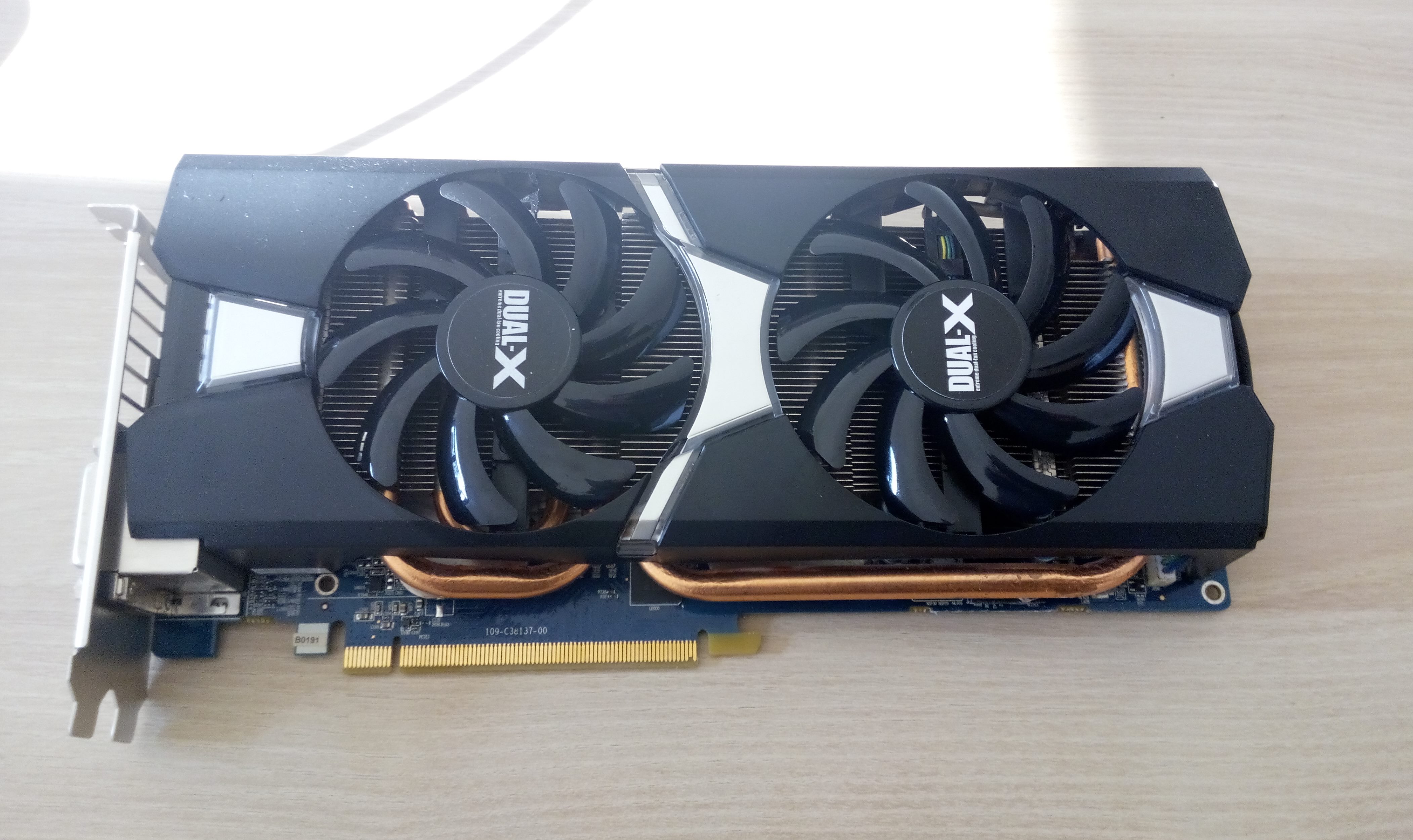 R9 280X.jpg
