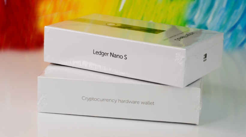Ledger Nano S от официален представител